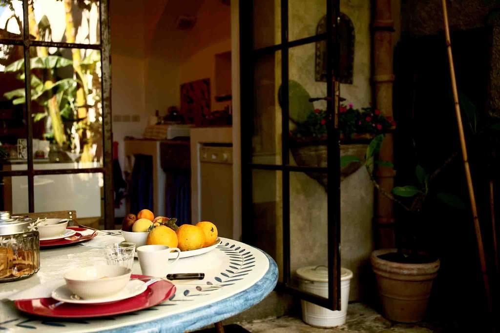 Il Fico Bed And Breakfast Santa Teresa Di Riva Extérieur photo