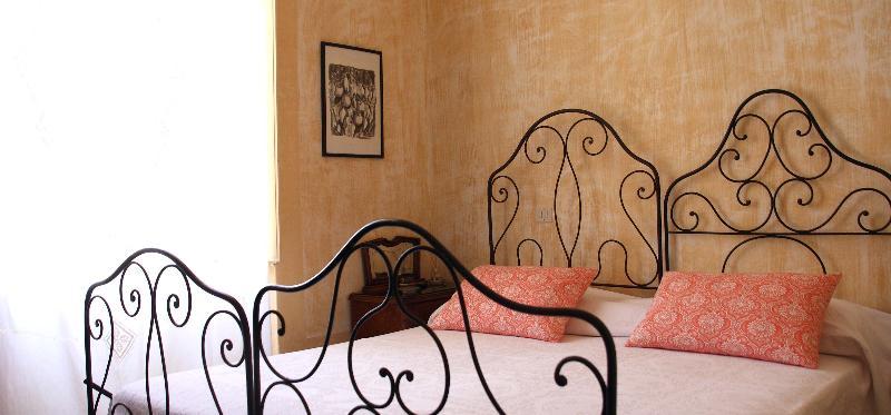 Il Fico Bed And Breakfast Santa Teresa Di Riva Extérieur photo